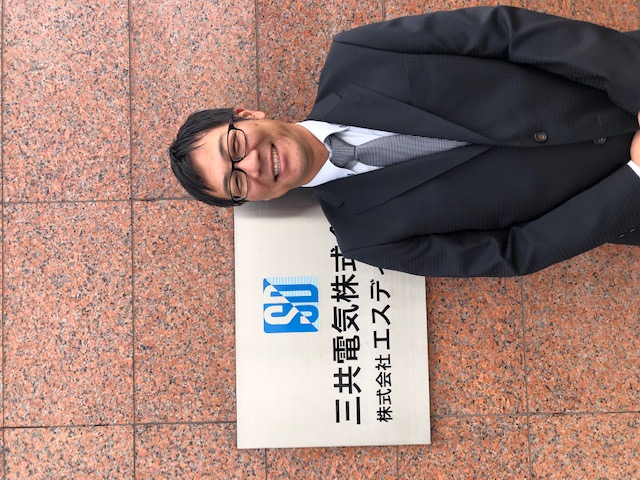 本社営業一課　課長　中山 知幸